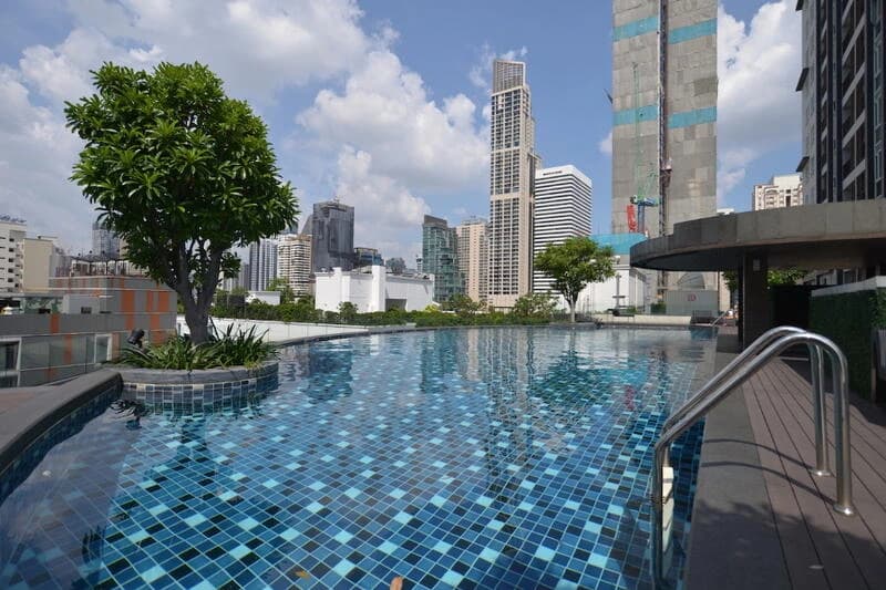 15 Sukhumvit Residences