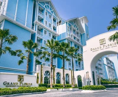 Grand Florida Beachfront Condo Resort