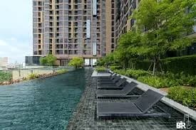 Oka Haus Sukhumvit 36